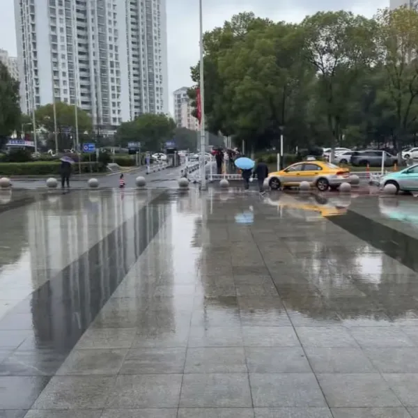 最终还是选择去了医院